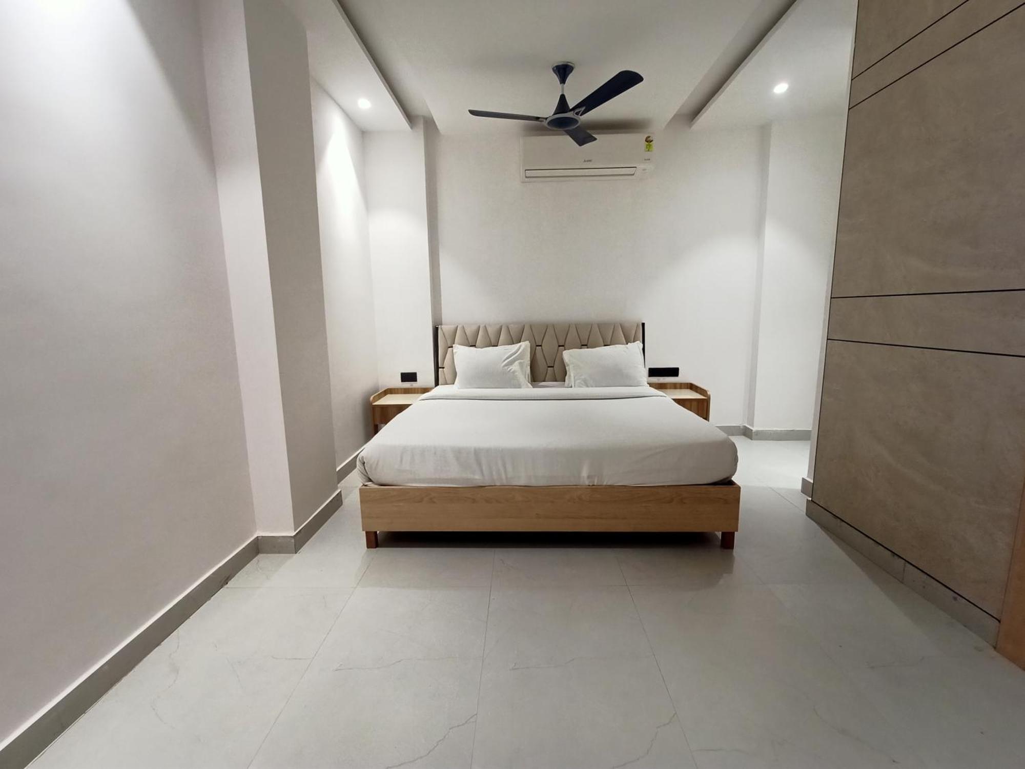 Hotel Global Inn -1 Km From Railway Station - Lift Food And Free Parking Lucknow Esterno foto