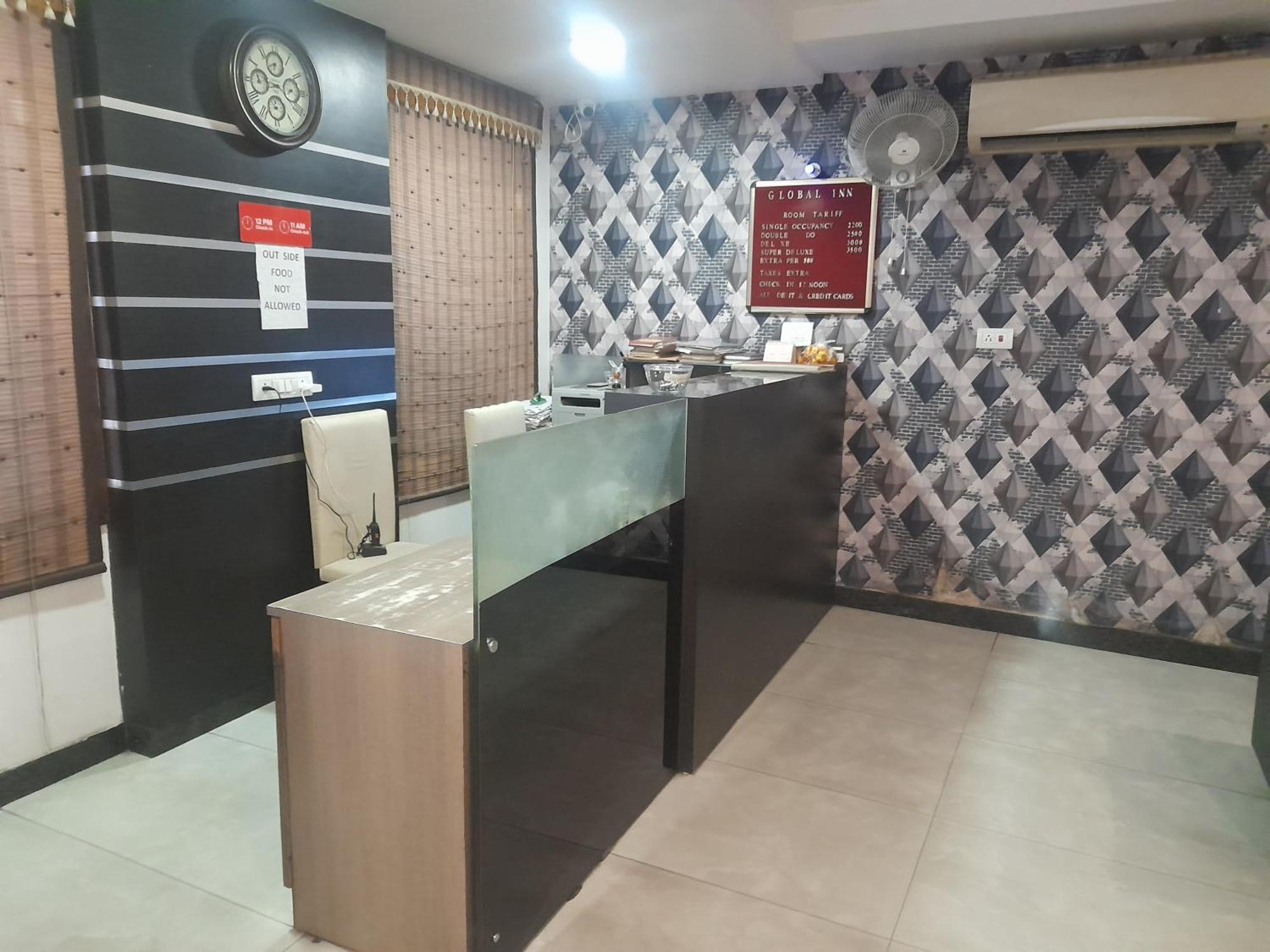 Hotel Global Inn -1 Km From Railway Station - Lift Food And Free Parking Lucknow Esterno foto
